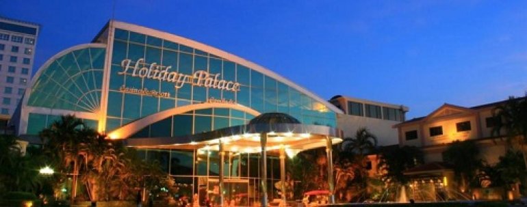 Holiday Palace Casino & Resort in Poipet